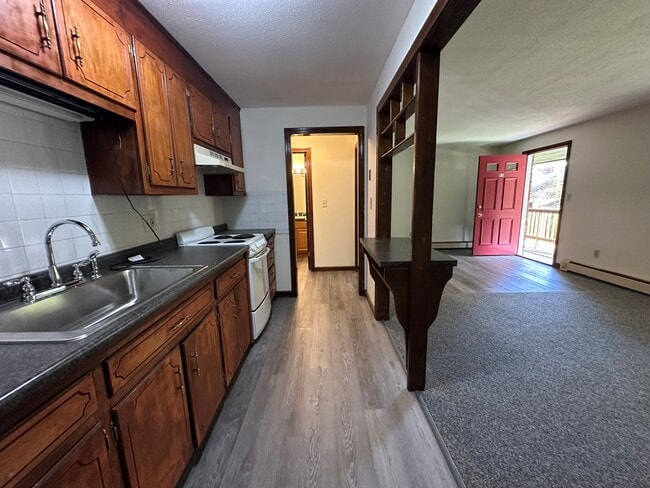 Photo - Brookside Apartments