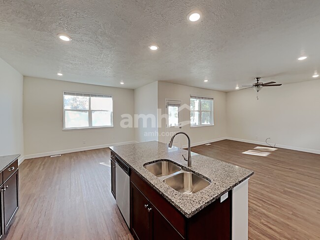 Photo - 2992 E S Village Dr