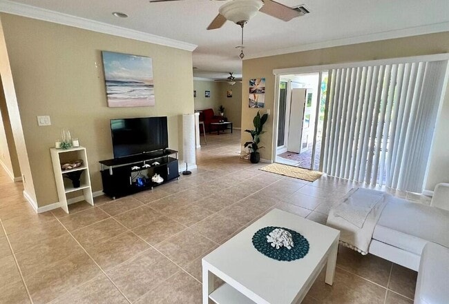 Photo - 6168 Adriatic Way