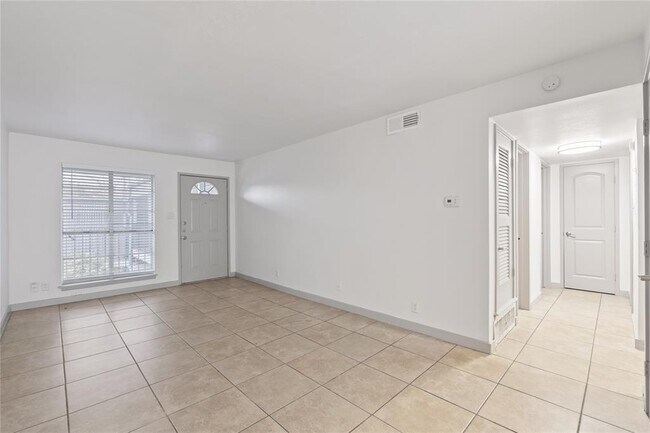 Photo - 1301 W Ben White Blvd Unit 205