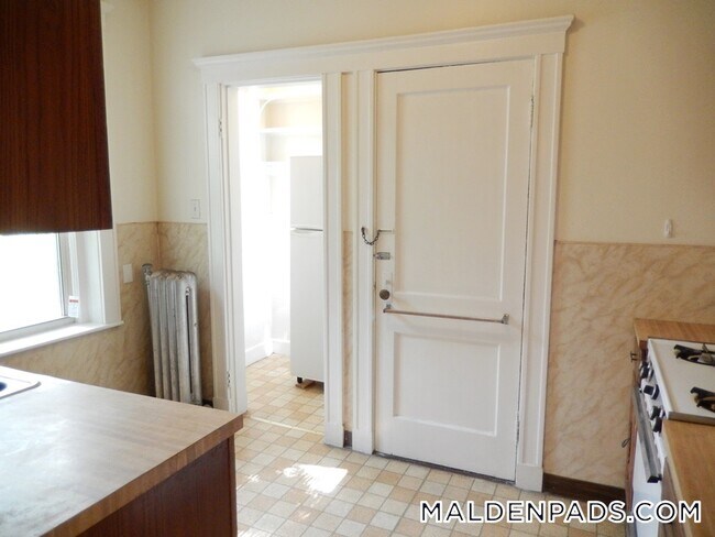 Photo - 94 Maple St Unidad 5