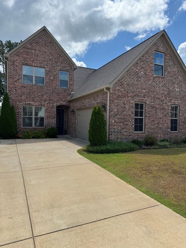 Building Photo - Family Friendly Neighborhood! Rental