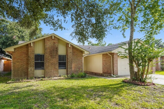 Photo - 1711 Meadow Green Dr