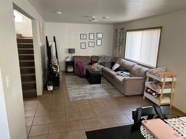 Photo - 1519 Springbrook Dr