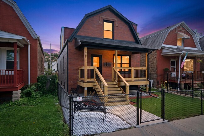 1109 N Kedvale Ave