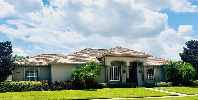 Photo - 10228 Silverado Cir House