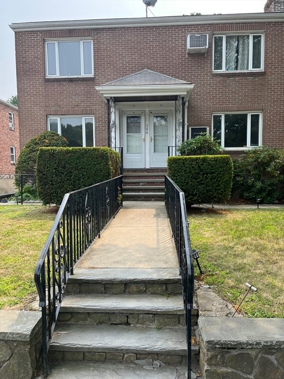 Building Photo - 744 Boylston St Unit 1 Rental