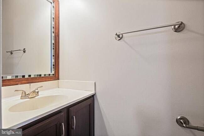 Photo - 5 Brantwood Ct
