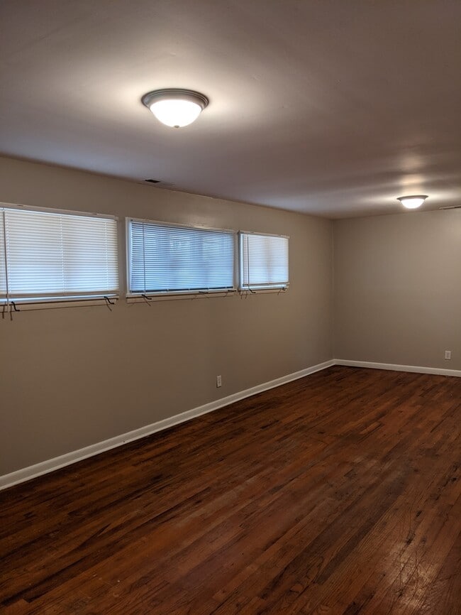 Photo - 3706 Lakewood Dr NW