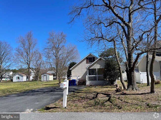 Building Photo - 32837 Bauska Dr Rental