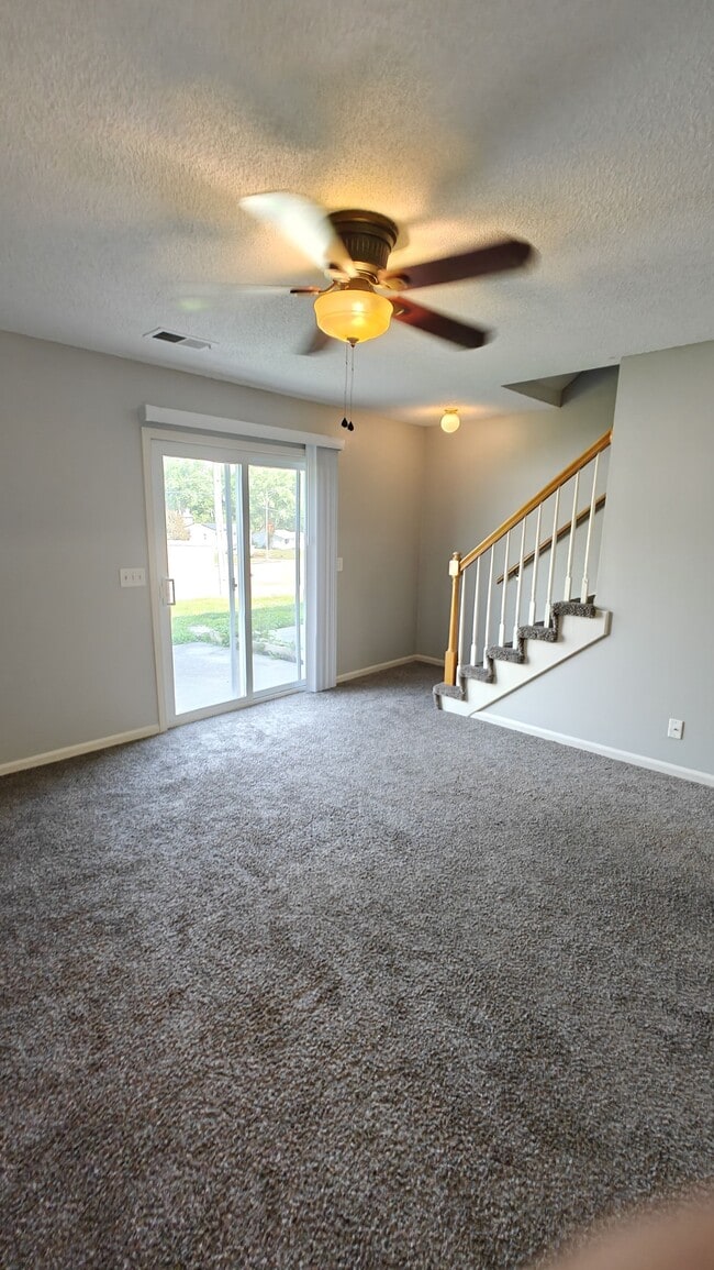 Photo - 10630 N Locust Ct