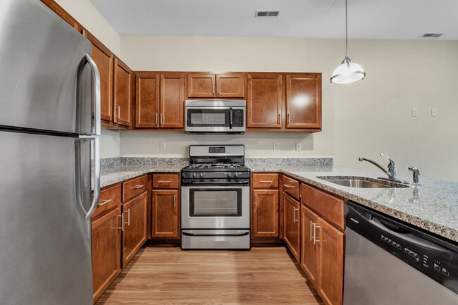 Photo - Hunt Club Circle Townhomes