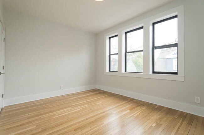 Photo - 3 bedroom in Boston MA 02135