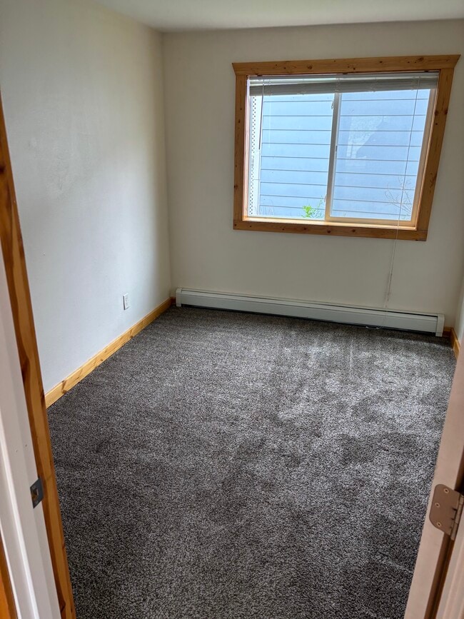 1126 2nd St SE Unit 2