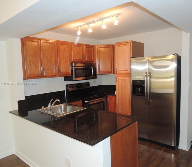 Photo - 833 West Ave Unidad 302 Rental