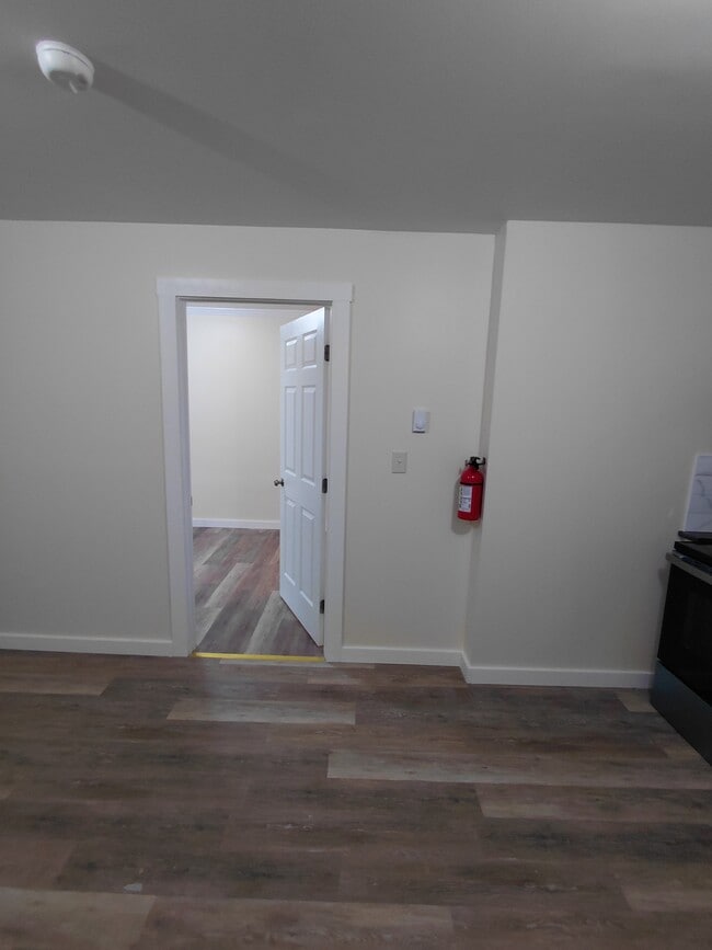 Photo - Fox & Main Apartments Unit 9