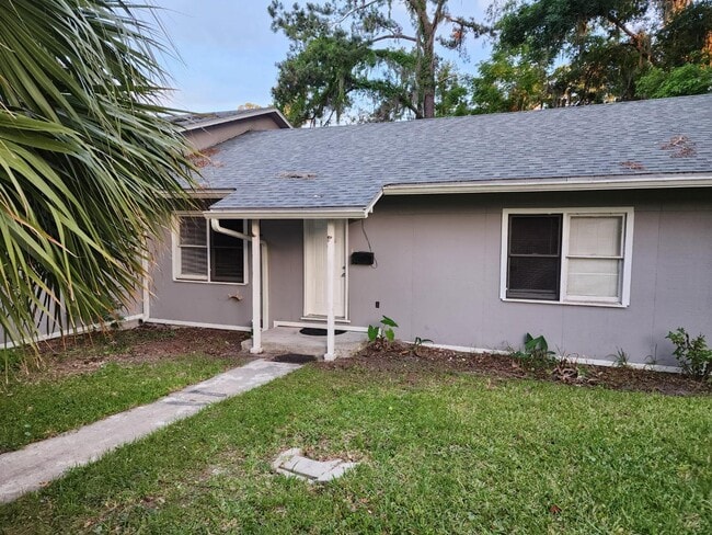 Building Photo - 378 SE Lake Forest Pl Rental