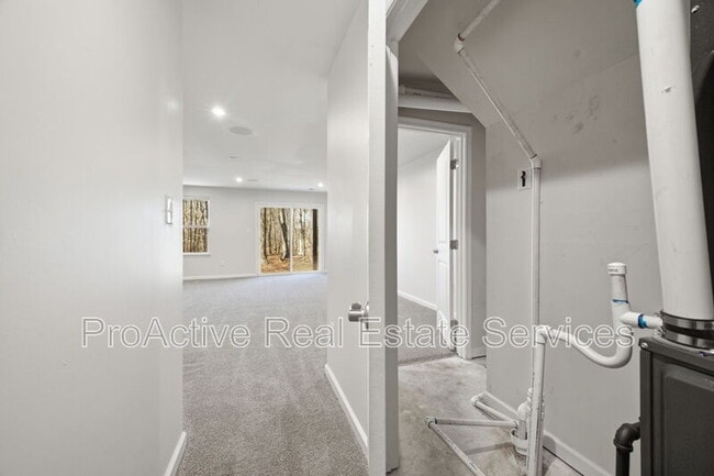 Photo - 4301 Whitfield Ln