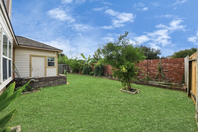 Photo - 6306 Bain Dr