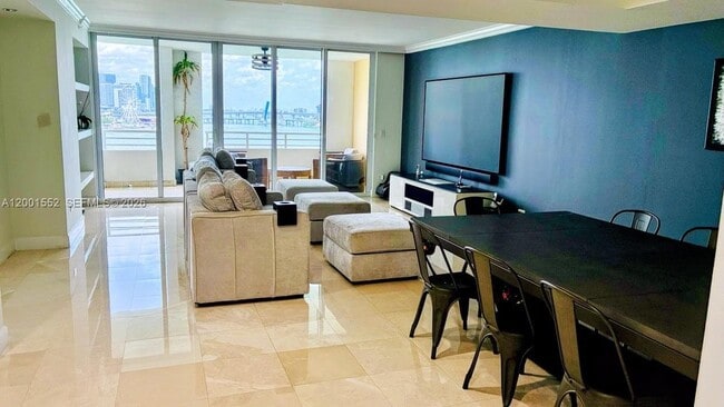 Photo - 848 Brickell Key Dr Unit 806