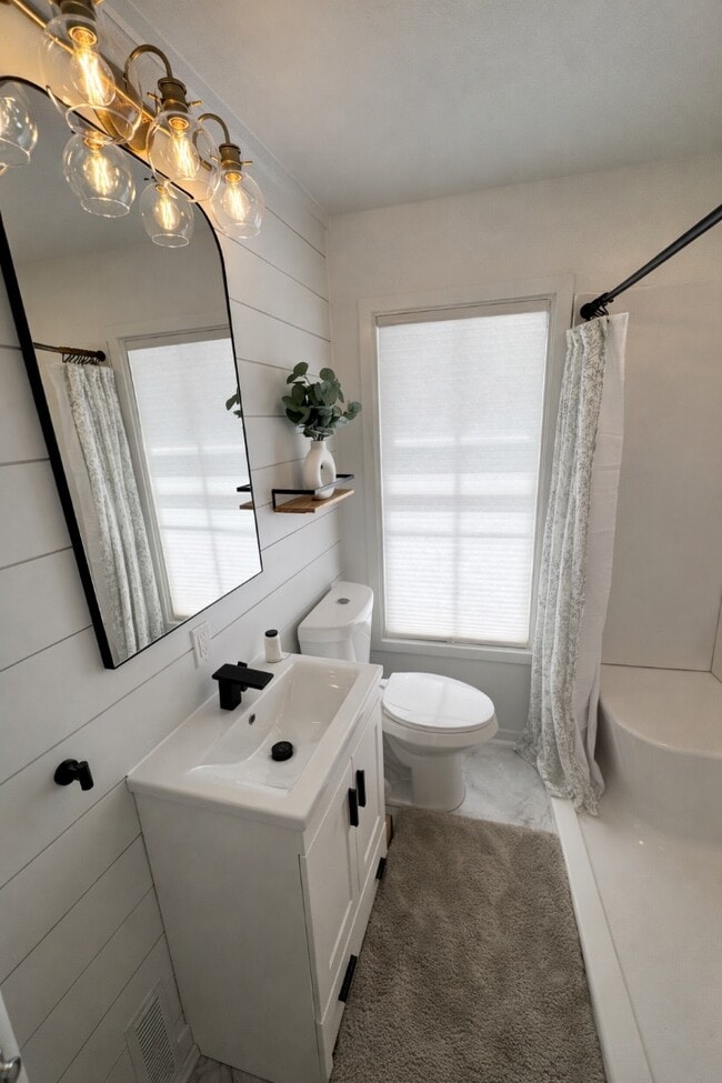 Photo - 1333 Rhode Island St