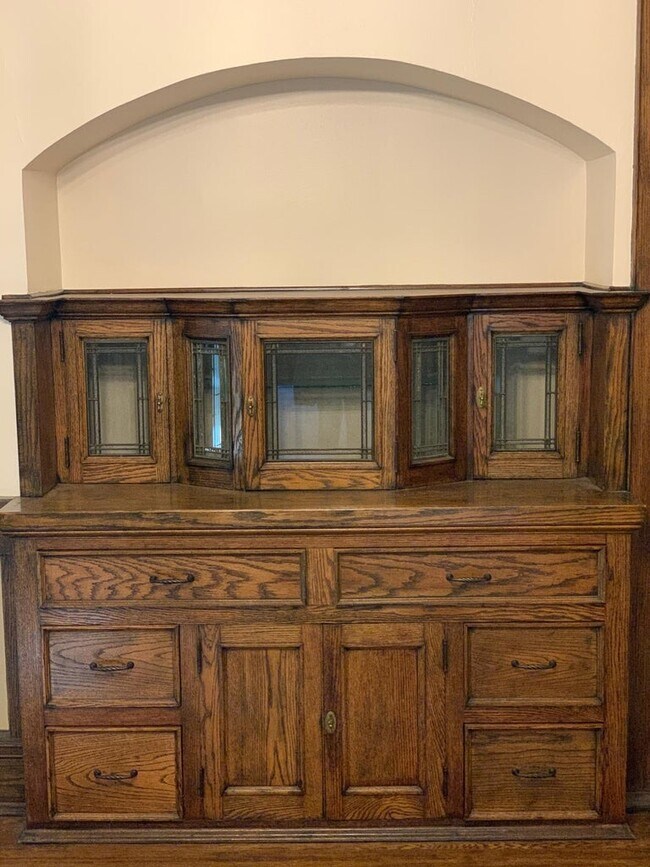 Photo - 2723-25-25A N Downer Unidad 2725 Upper