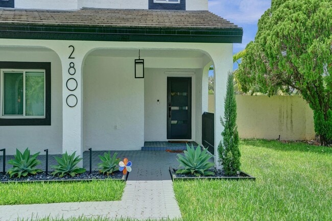 Photo - 2800 W Aviary Dr