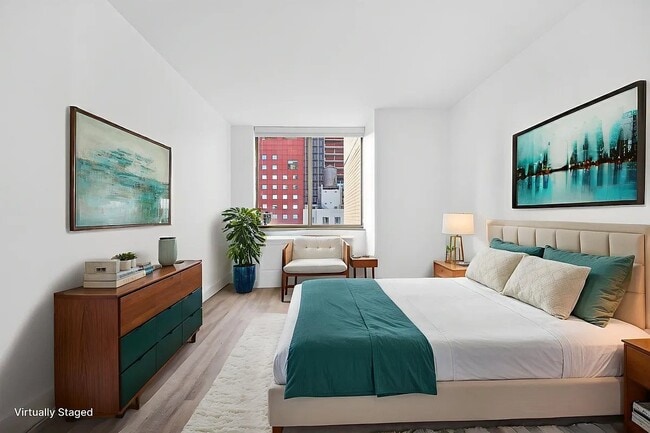 Photo - 245 E 44th St Unidad 24C