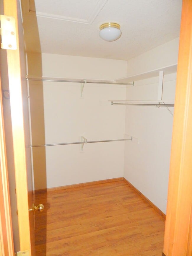 Photo - 718 Justice Dr