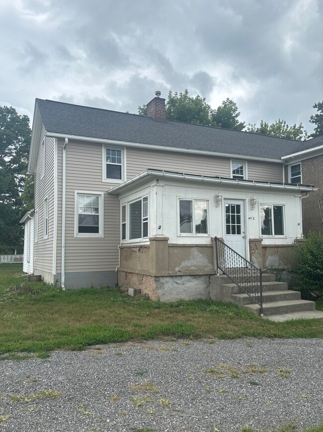 Building Photo - 490 Bangs Rd Rental