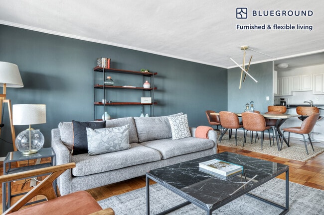 Photo - 8 Whittier Pl Unidad FL17-ID50