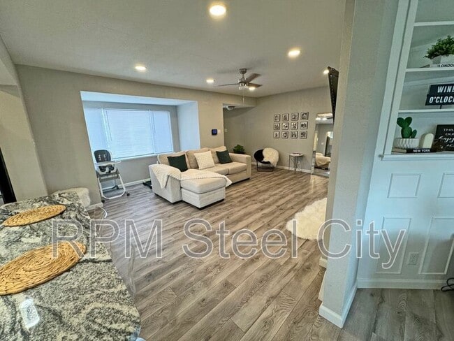 Photo - 2524 7th Ave