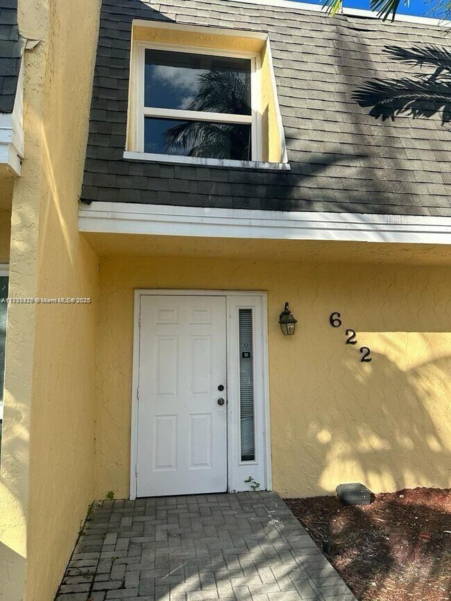 Photo - 622 SW 1st St Unit 622