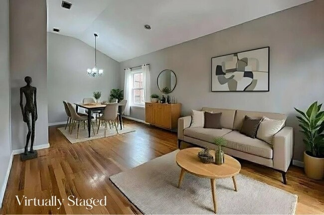 Building Photo - 43 Manhattan Ave Unit 2 Rental