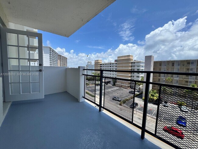 Photo - 401 Golden Isles Dr Unit 614