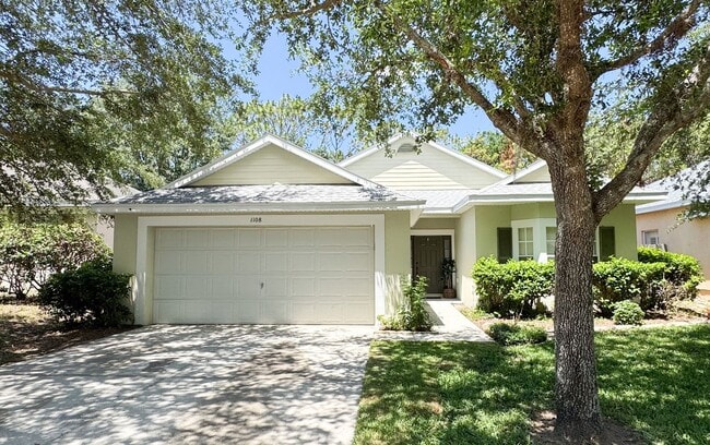 Building Photo - Pines at Lake Saunders 3 bedroom 2 bath home with double car garage