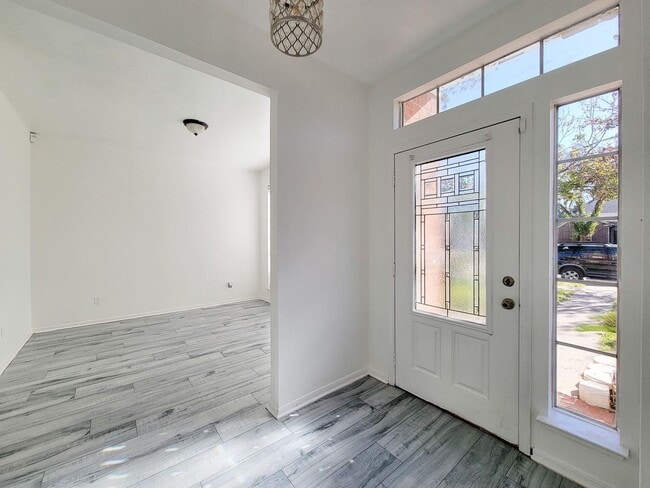 Photo - NICE 4 BEDROOM 2 BATH LEASE HOME WITH 2327 SF