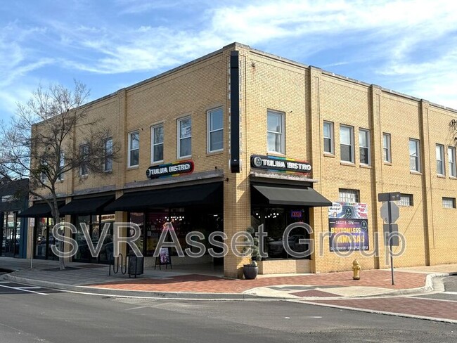 Building Photo - 11 E 7th St Unit #1 Rental