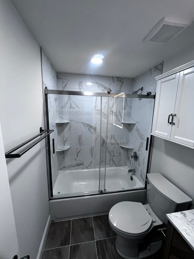 304 Wharton St Unit 2