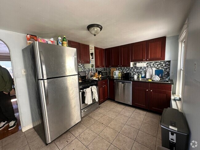 Building Photo - 23 Boston St Unit 2 Rental