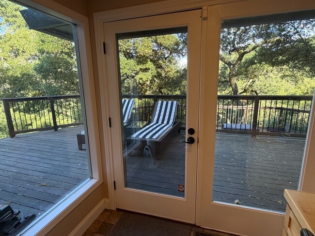 Photo - 125 Goodfellow Dr