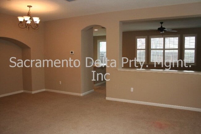 Photo - Beautiful 3/2 condo in the heart of Elk Grove! Unit 16103