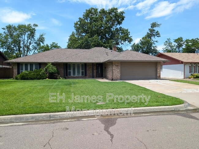 Building Photo - 4626 S Maplewood Ave Rental