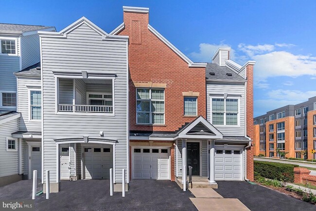 Photo - 10706 Symphony Way