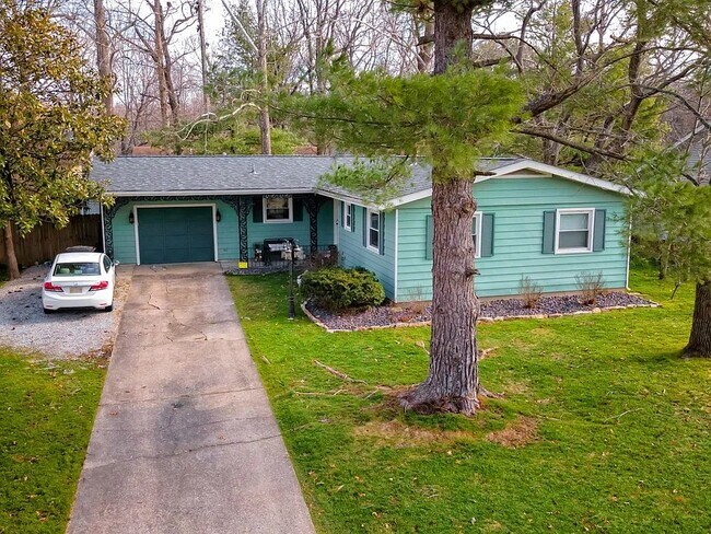 Photo - 609 S Emerald Ln