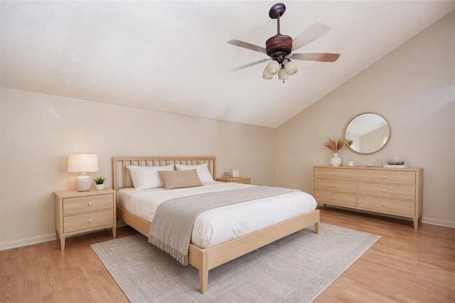 Building Photo - 3115 Tom Green St Unit 404