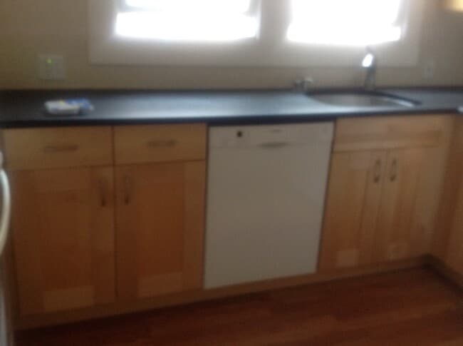 Dishwasher - 6433 Colby St Unidad 6433 Colby St Oakland CA