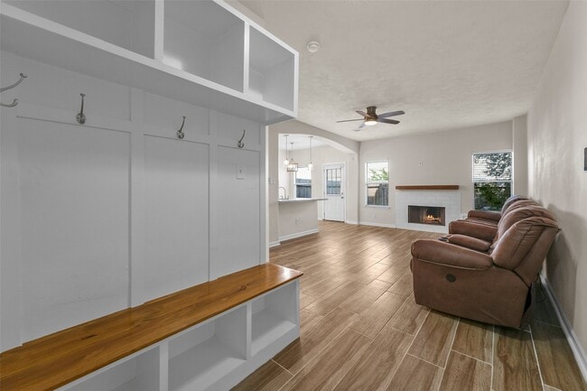 Photo - 6022 Yorktown Meadow Ln