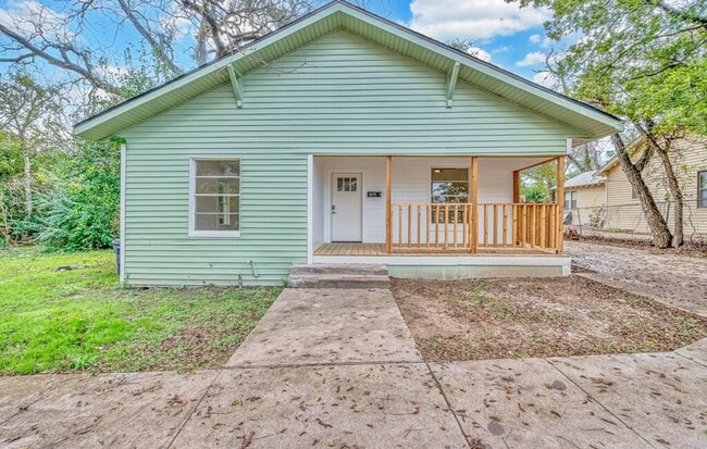 Building Photo - Newly Remodeled 4BD 2BA Home in Waco