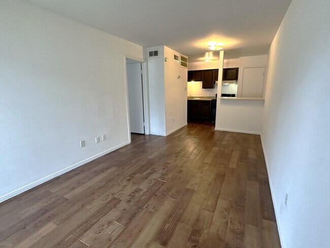 Photo - Timber Crossing Apartments